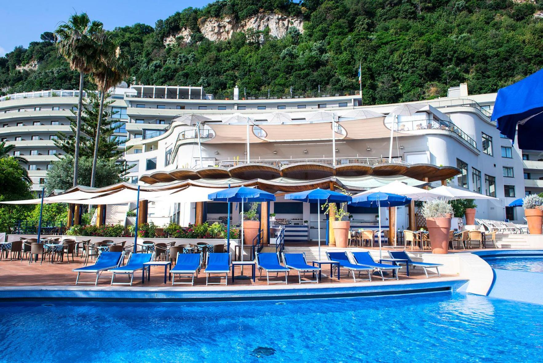 Hilton Sorrento Palace Exterior photo