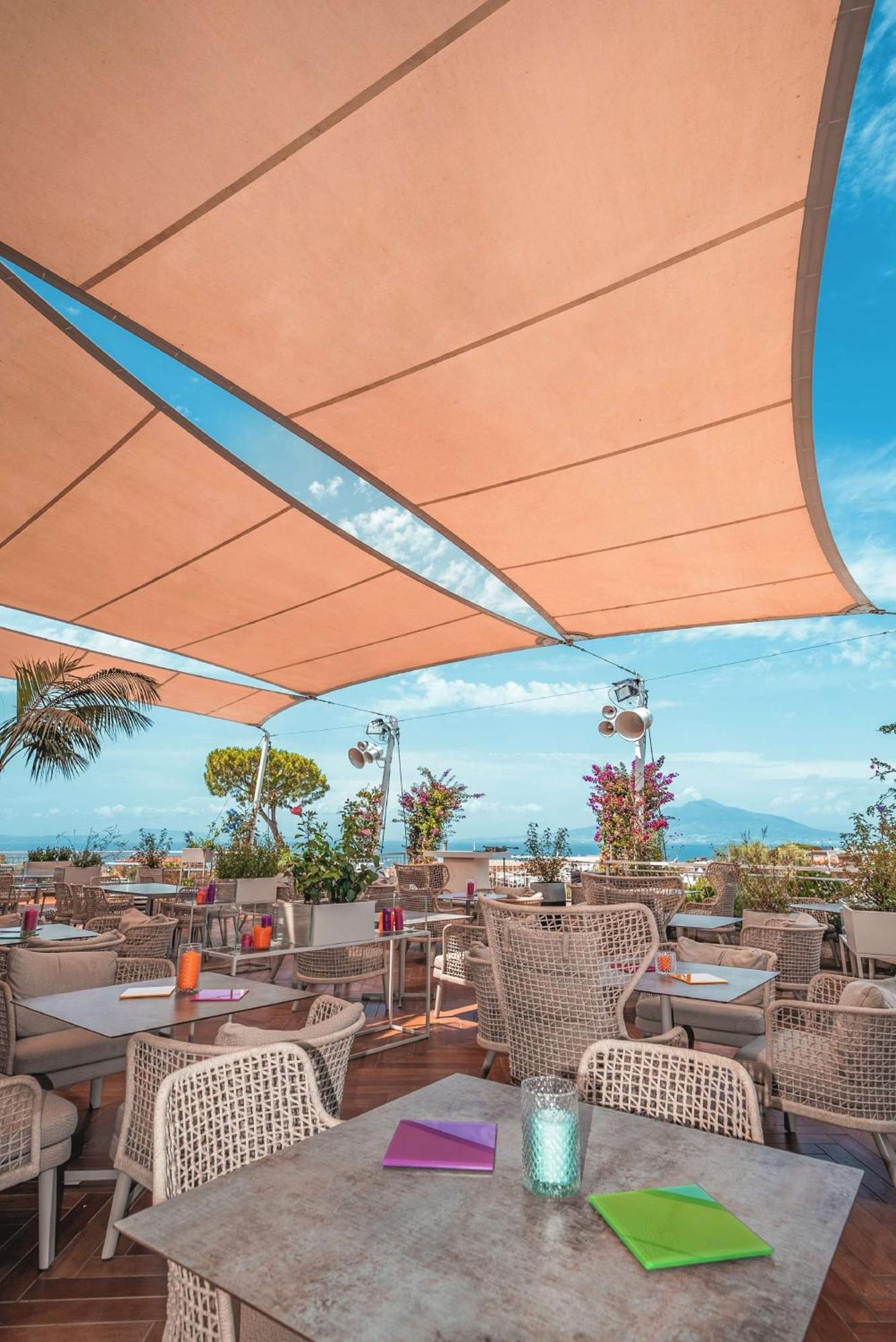 Hilton Sorrento Palace Exterior photo