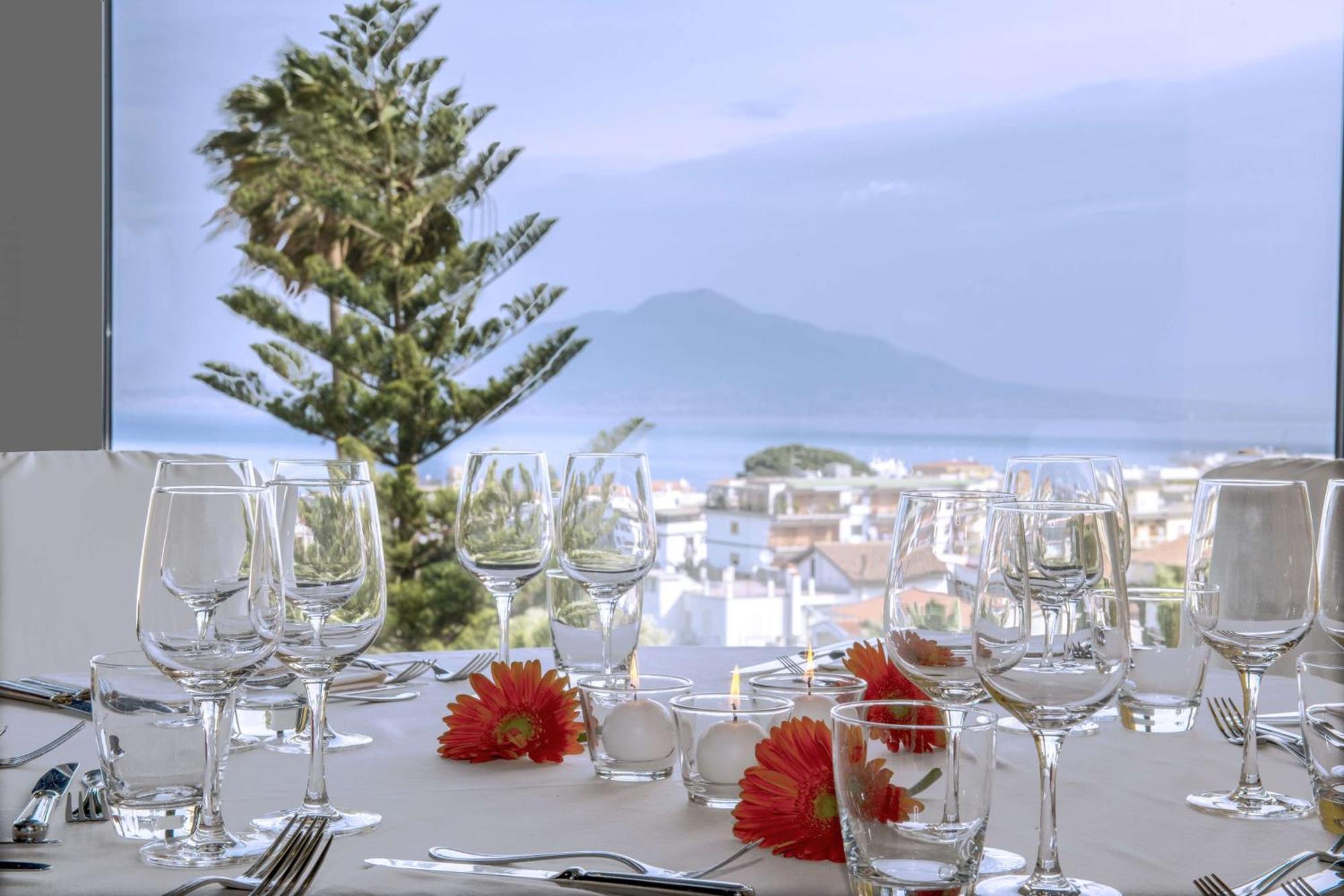 Hilton Sorrento Palace Exterior photo