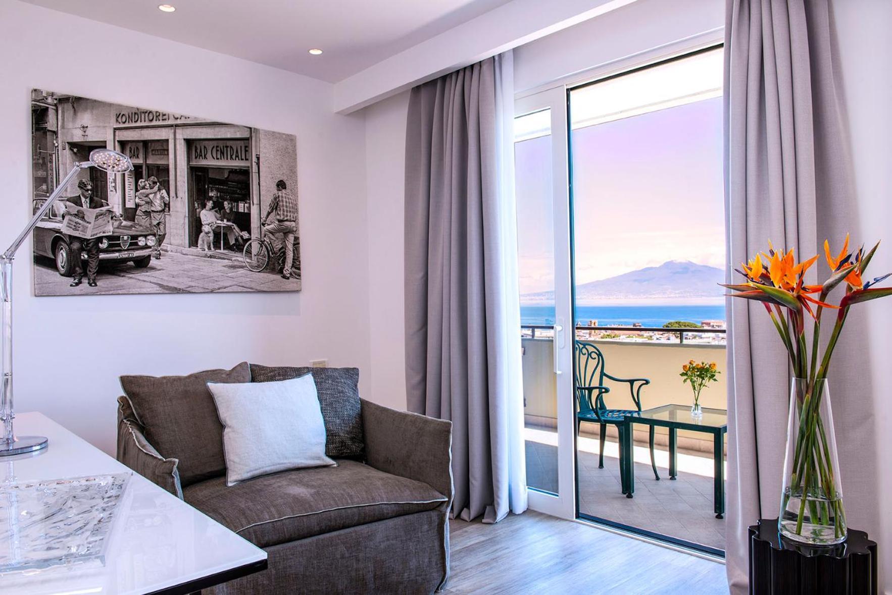 Hilton Sorrento Palace Exterior photo